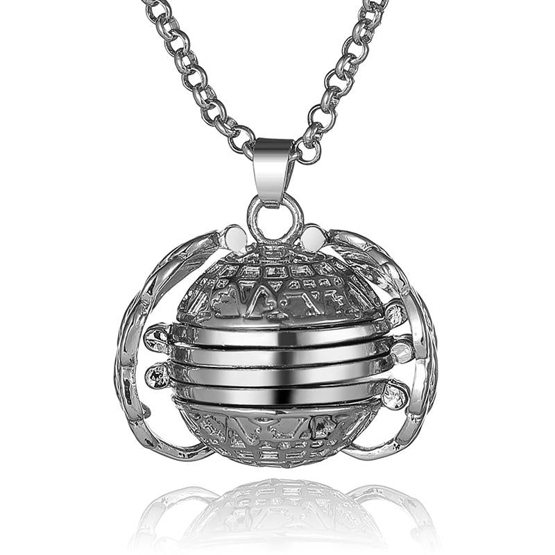 Expanding Photo Locket