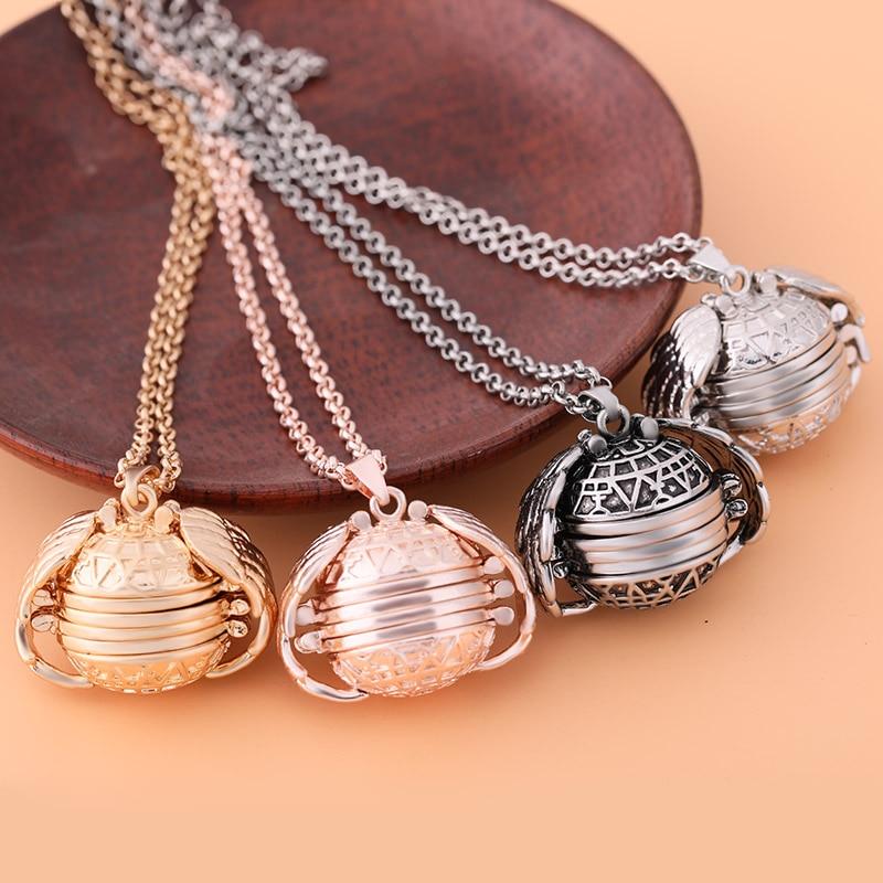 Expanding Photo Locket